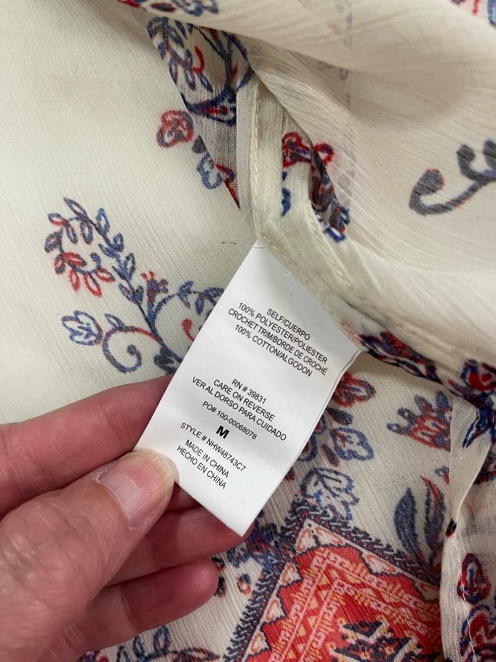 REWIND Semi Sheer Short Sleeve Floral Kimono medium - Picture 4 of 4